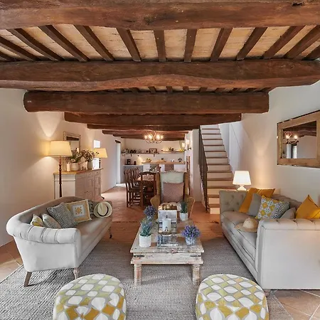 Sleeps 14 Pool Air Con Wifi